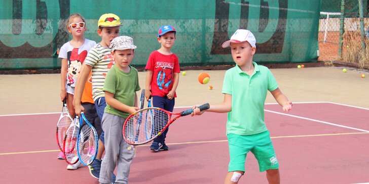 5-dňový denný tenisový tábor pre deti od 4 do 14 rokov. Leto 2017!