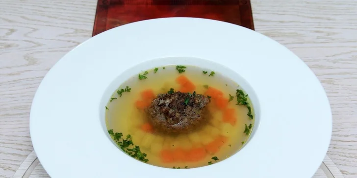 Výnimočný romantický pobyt s wellness v Slamenom dome****