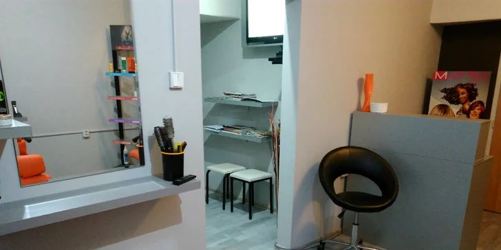 Dámsky strih s galvanickým ošetrením, farbenie, melírovanie