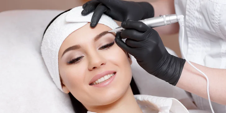 Permanentný make up: obočie, oči i pery