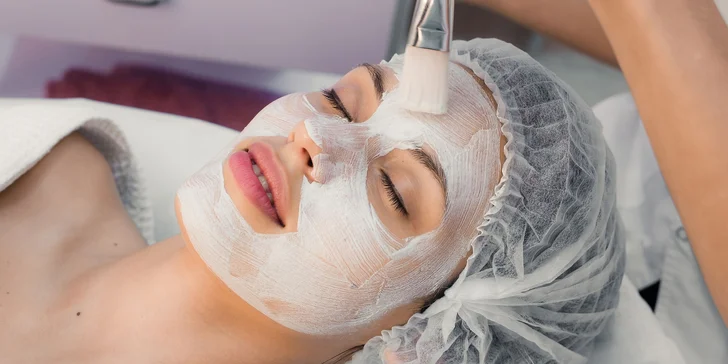 Chemický peeling s ovocnými AHA kyselinami