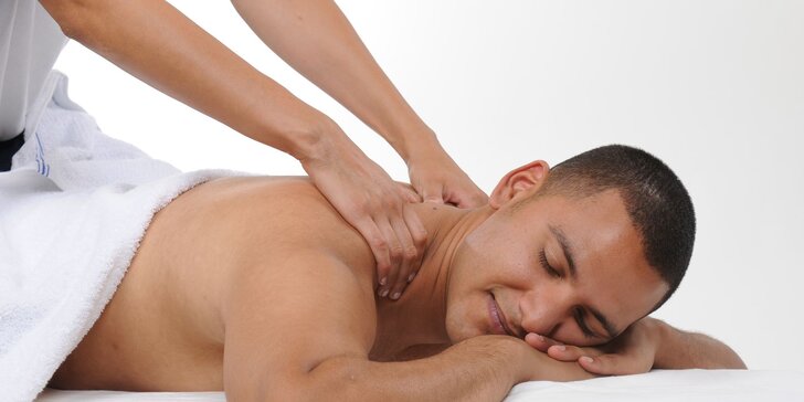 Celotelová masáž (kombinácia športovej a klasickej masáže)