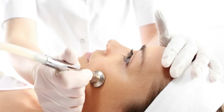 Čistenie pleti Skin Scrubberom či diamantovou mikrodermabráziou