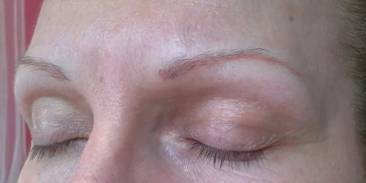 Permanentný make up: obočie, oči i pery
