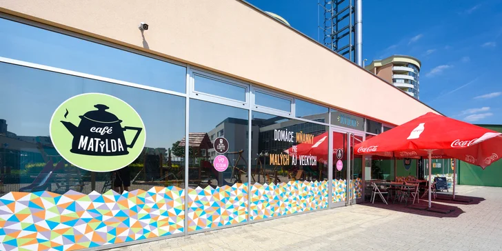 Špaldové palacinky s čerstvým ovocím a domáca limonáda