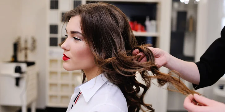 Vlasy koruna krásy - Obmré či Balayage aj so strihom