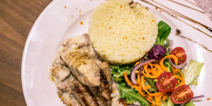 Až štvorchodové slávnostné menu v reštaurácii Bowling Erika