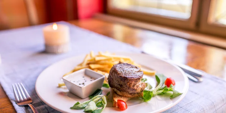 Steak z pravej hovädzej sviečkovice alebo z bravčovej panenky