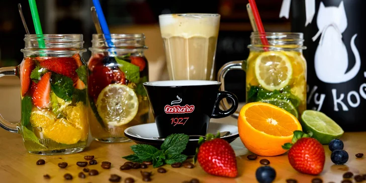 Káva so zmrzlinou alebo limonáda s čerstvým ovocím