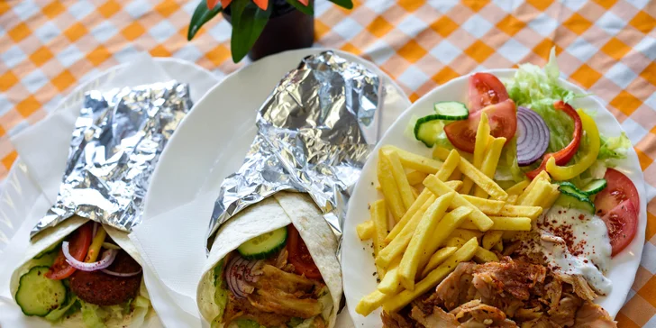 Kurací kebab alebo vegetariánsky falafel