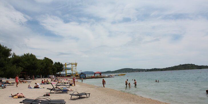 8 dní v Chorvátsku vo Vodiciach v Hoteli Nikola*** s polpenziou, len 200m od pláže