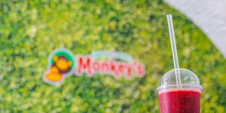 Chutné zdravé SMOOTHIE alebo čerstvý FRESH