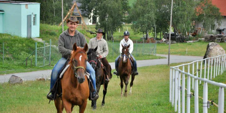Jazdy na koni či jazdecký kurz s vychádzkou do prírody