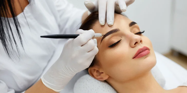 Permanentný make-up s microbladingom