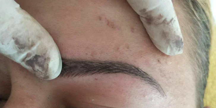 Permanentný make-up s microbladingom