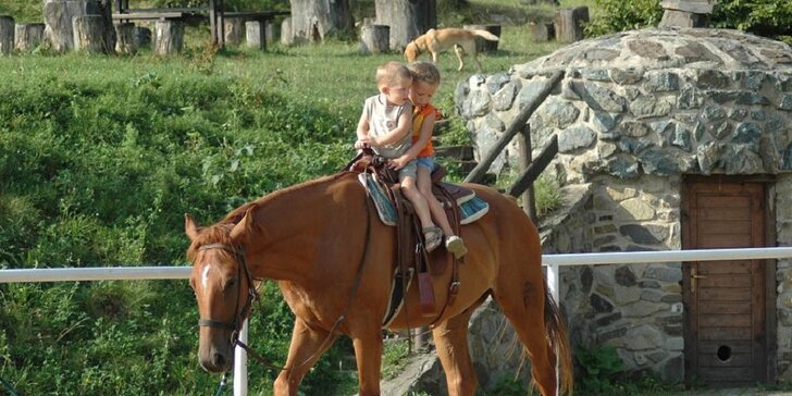 Jazdy na koni či jazdecký kurz s vychádzkou do prírody