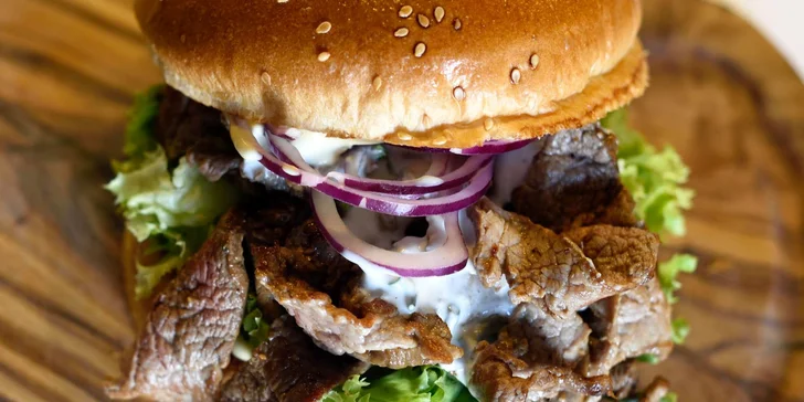 Burger zo 100 % steakového hovädzieho mäsa