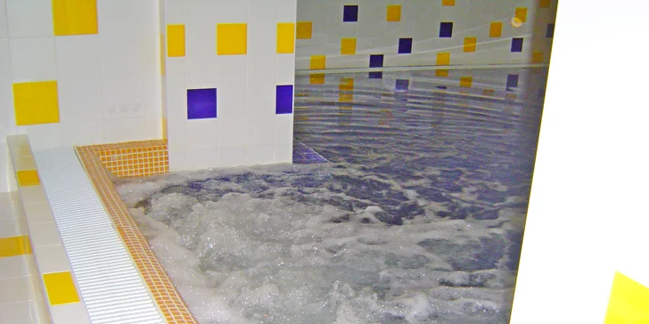 Pobyt s čarom minulosti: zámok či Mlyn Mostov s polpenziou, wellness i masážou
