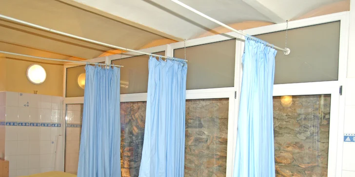 Pobyt s čarom minulosti: zámok či Mlyn Mostov s polpenziou, wellness i masážou