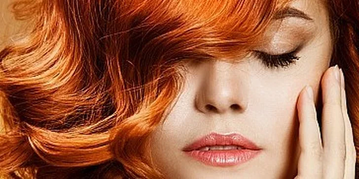 Farba s kompletnou regeneráciou, strihom a záverečným stylingom