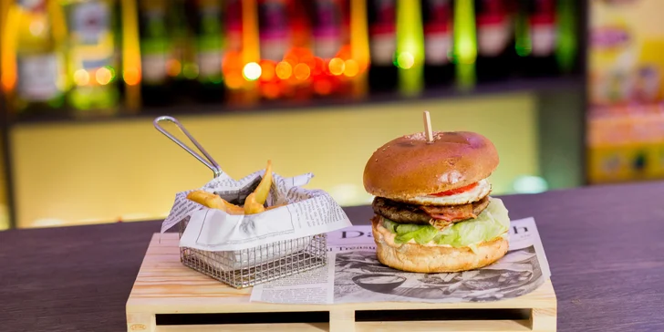 British burger s hranolčekmi