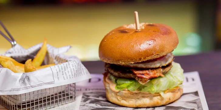British burger s hranolčekmi