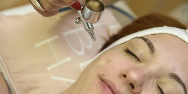 Omladenie pleti s exkluzívnou kozmetikou z čistého zlata