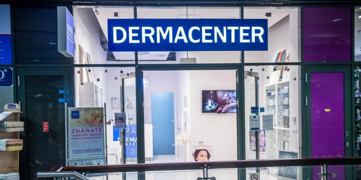 Krásne plné a zvodné pery pomocou kyseliny hyalurónovej