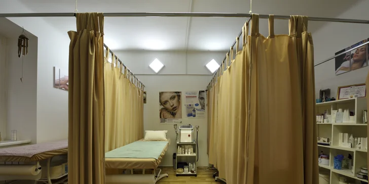 Výplň vrások kyselinou hyalurónovou, vitamínom C a rádiofrekvenciou