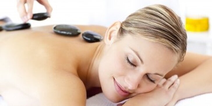 Relaxačná a uvoľňujúca masáž lávovými kameňmi
