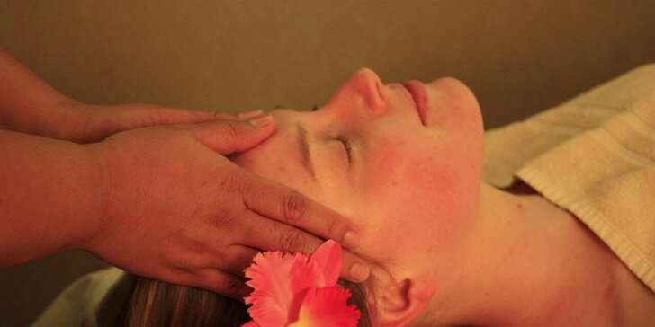 Thajská 60-minútová masáž (5 druhov) v Hoteli Holiday Inn
