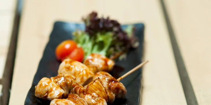 Japonské špeciality: Ochutnávkové menu pre 2 osoby v centre mesta