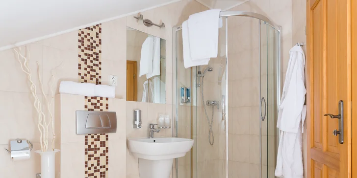 Relax v historickom centre Košíc s raňajkami, neobmedzeným wellness a masážami