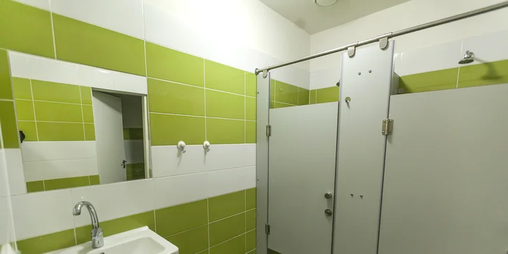 Prenájom squashového kurtu s iontovými nápojmi