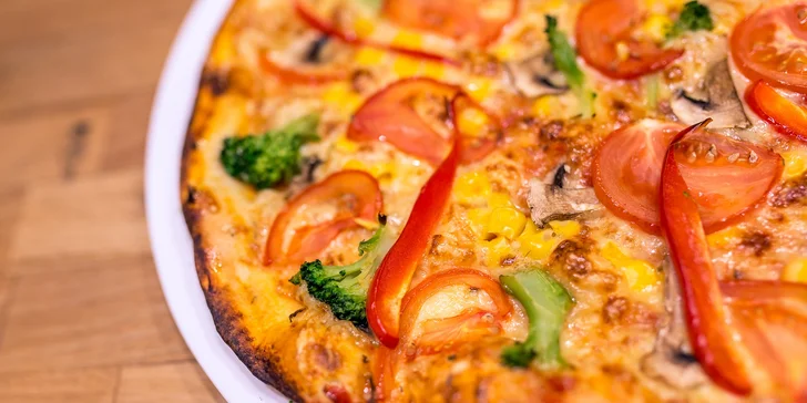 Klasická pizza v HAPPY HOURS alebo počas celého dňa - na výber z 8 druhov