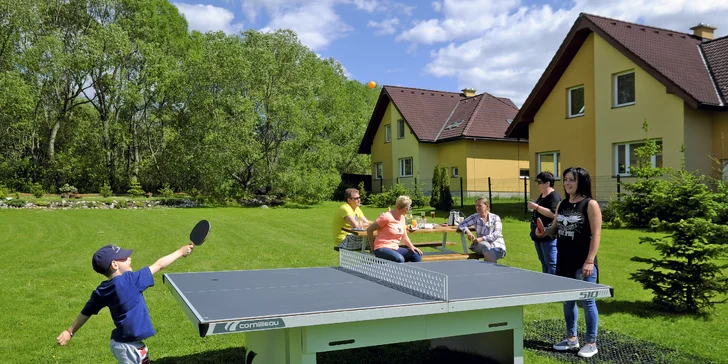 Pobyt v Jasnej s rodinou v moderných apartmánoch s vonkajšou vírivkou, terasou a detským ihriskom