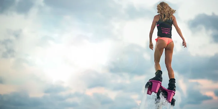 Lietanie nad vodou - úvodný kurz FLYBOARDINGU