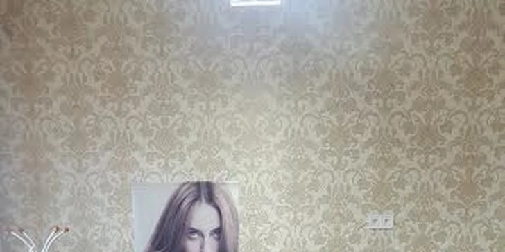Kompletná starostlivosť o vlasy - strih, regenerácia alebo farbenie
