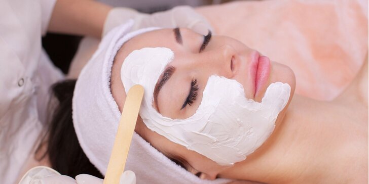 Profesionálne ultrazvukové čistenie pleti a masáž tváre