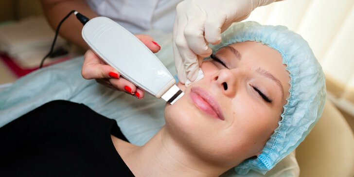 Profesionálne ultrazvukové čistenie pleti a masáž tváre