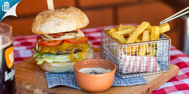 Hovädzí mletý steak v domácej žemli, hranolčeky s Kofolou alebo pivom