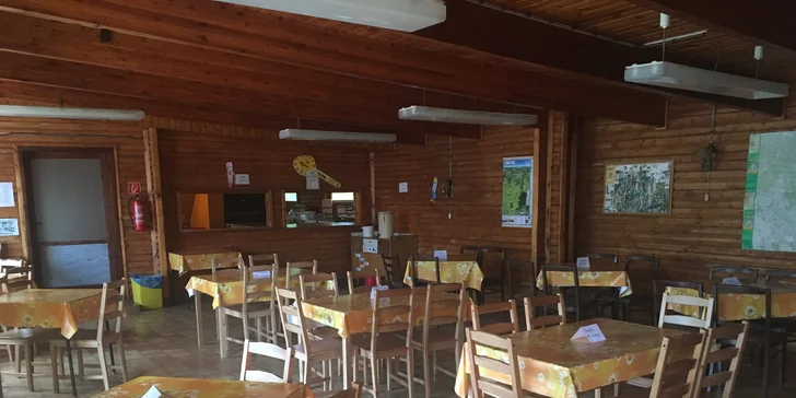 Letný pobytový športový alebo indiánsky tábor