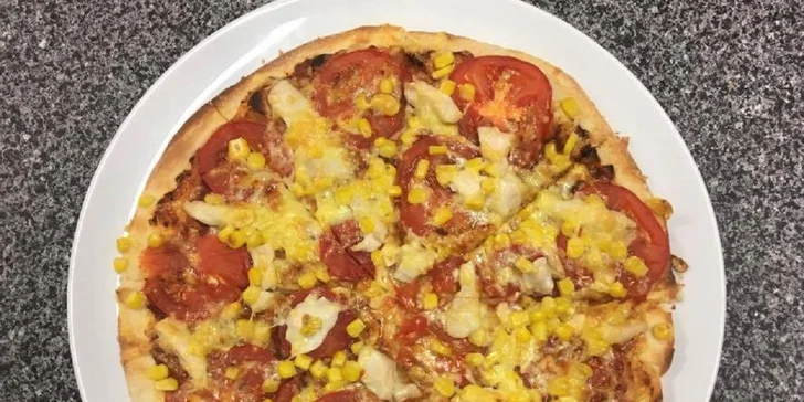 Pizza podľa vlastného výberu, na výber 18 druhov