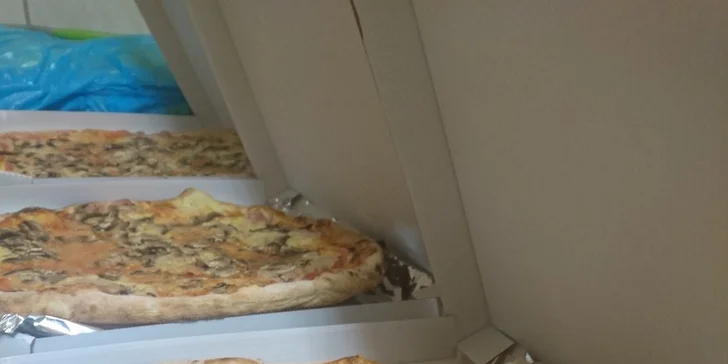 2x alebo 3x Pizza Euro podľa výberu aj s rozvozom. Objednajte si aj v noci!