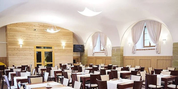 Romantický pobyt v Tvrzi Orlice s dobrým jedlom, wellness a prehliadkou pevnosti
