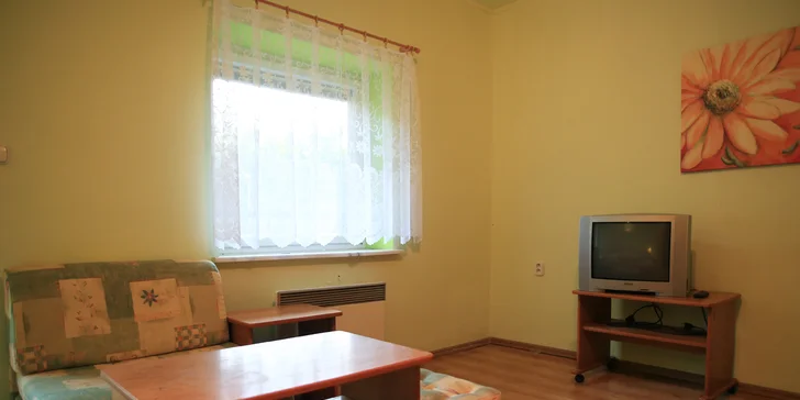 Pobyt pre dvoch až na 7 dní na Domaši so súkromnou plážou