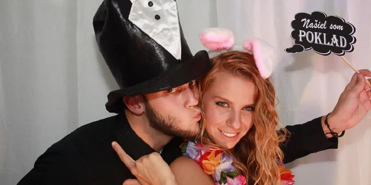 Kreatívne a zábavné fotky z každej party! FUTURE Fotokútik