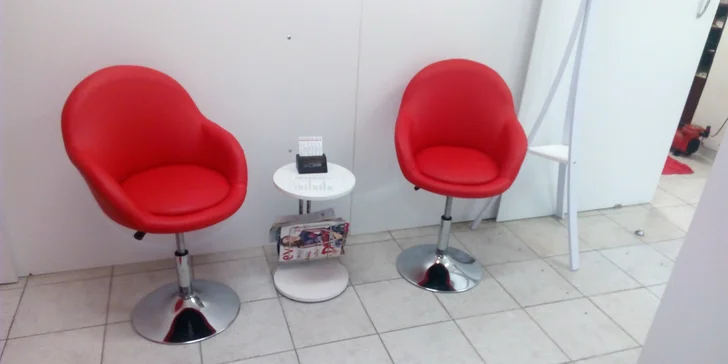 Aplikácia trsov či 3D NANO LASHES mihalníc na 4-6 týždňov