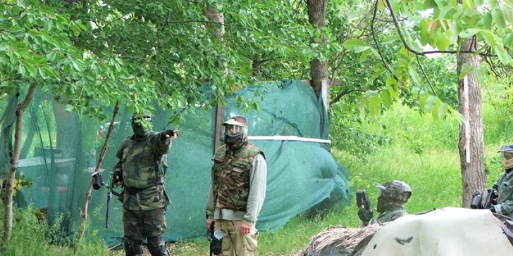 Adrenalínový paintball v Galante aj s výzbrojou!