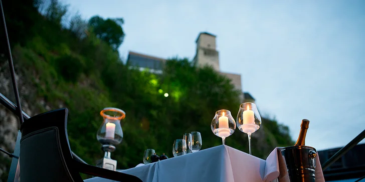 Najlepší historický hotel Európy za rok 2016 s unikátnou večerou a wellness